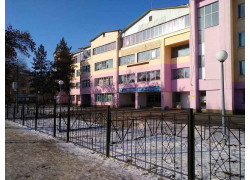 Школа имени Ломоносова
