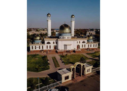Центральная мечеть Иман